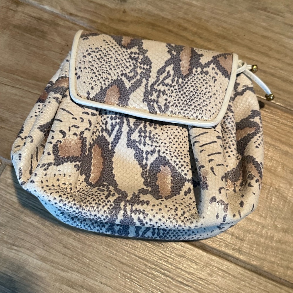 Meyer USA vintage snakeskin purse